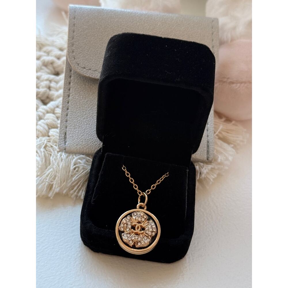 🎁BOGO Sale! Vintage ONLY 1!CHANEL Flower Upcycled Necklace